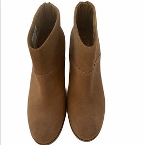 TOMS Leila Suede Booties